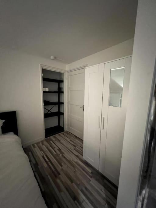 Room 404 - Eindhoven - By T&S. Kültér fotó